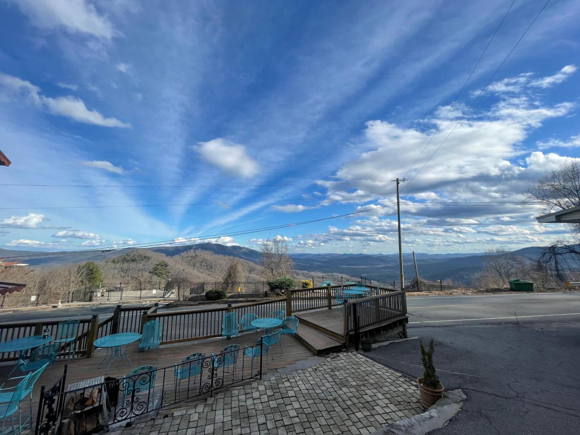 Skyline Village Inn Spruce Pine Екстериор снимка