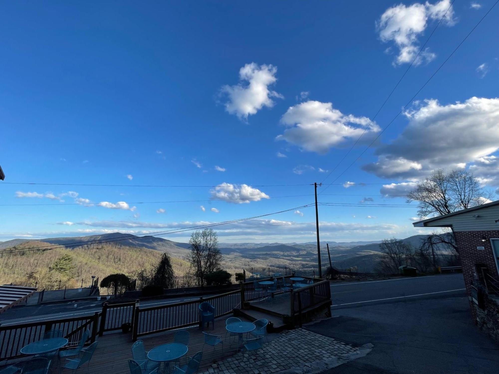 Skyline Village Inn Spruce Pine Екстериор снимка