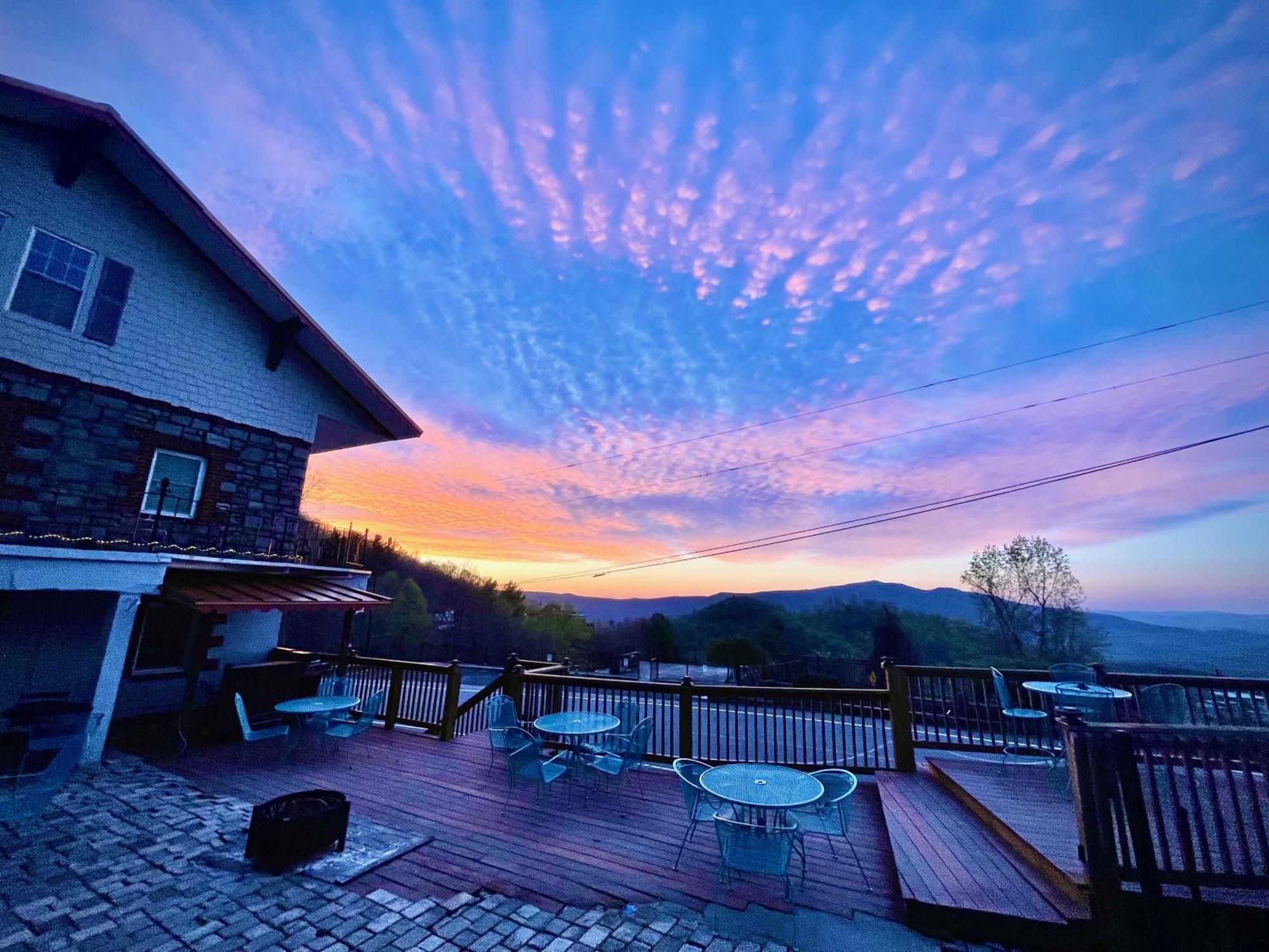 Skyline Village Inn Spruce Pine Екстериор снимка