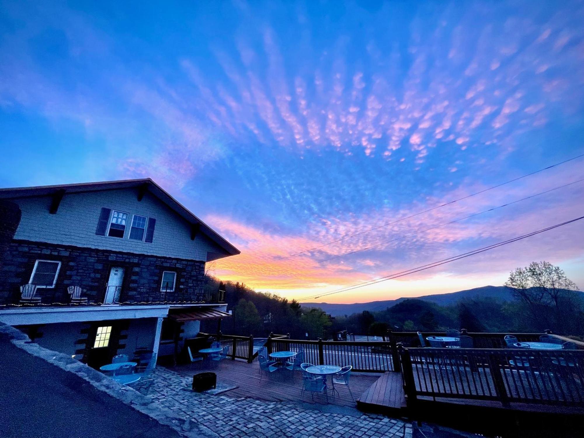 Skyline Village Inn Spruce Pine Екстериор снимка