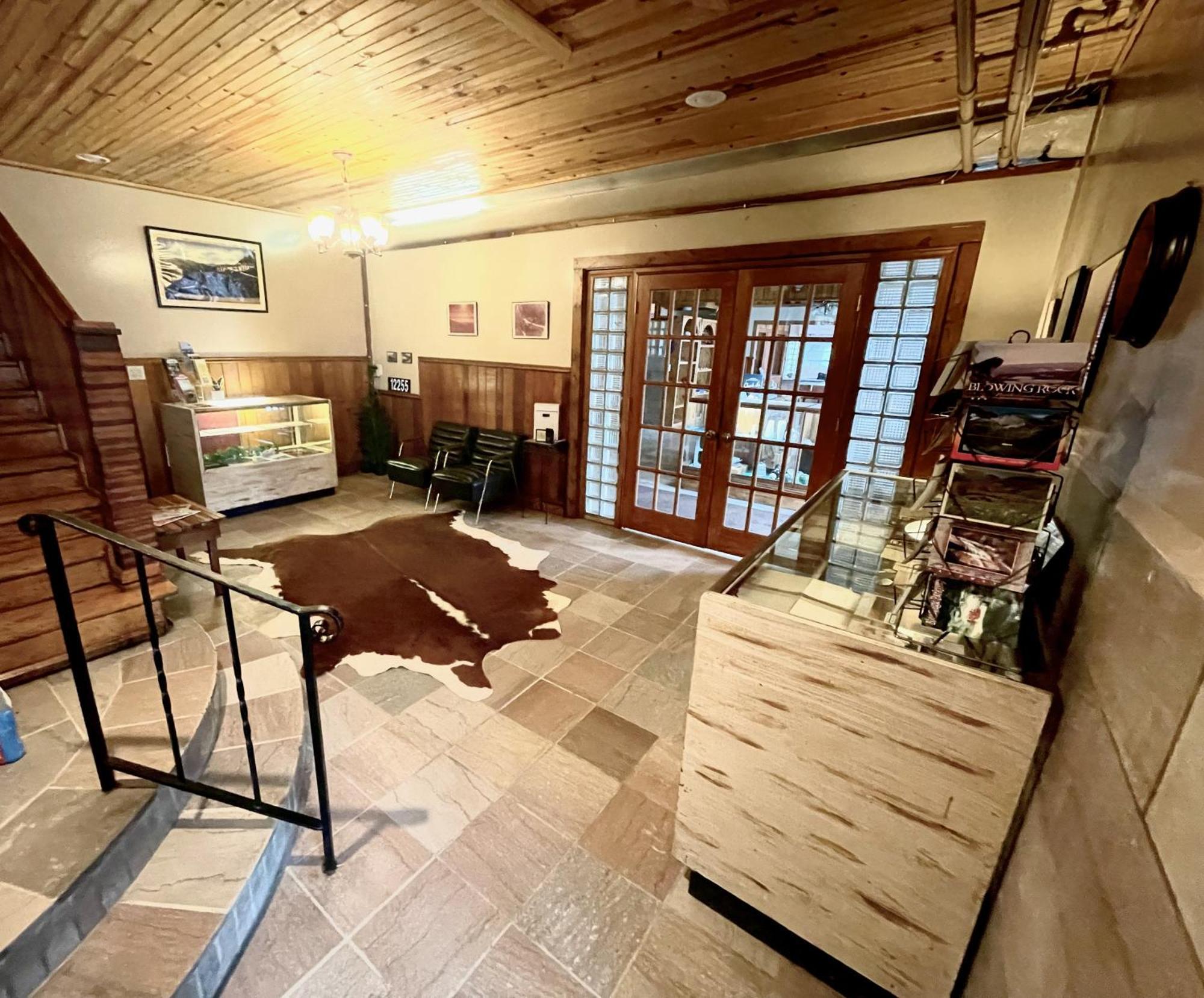 Skyline Village Inn Spruce Pine Екстериор снимка
