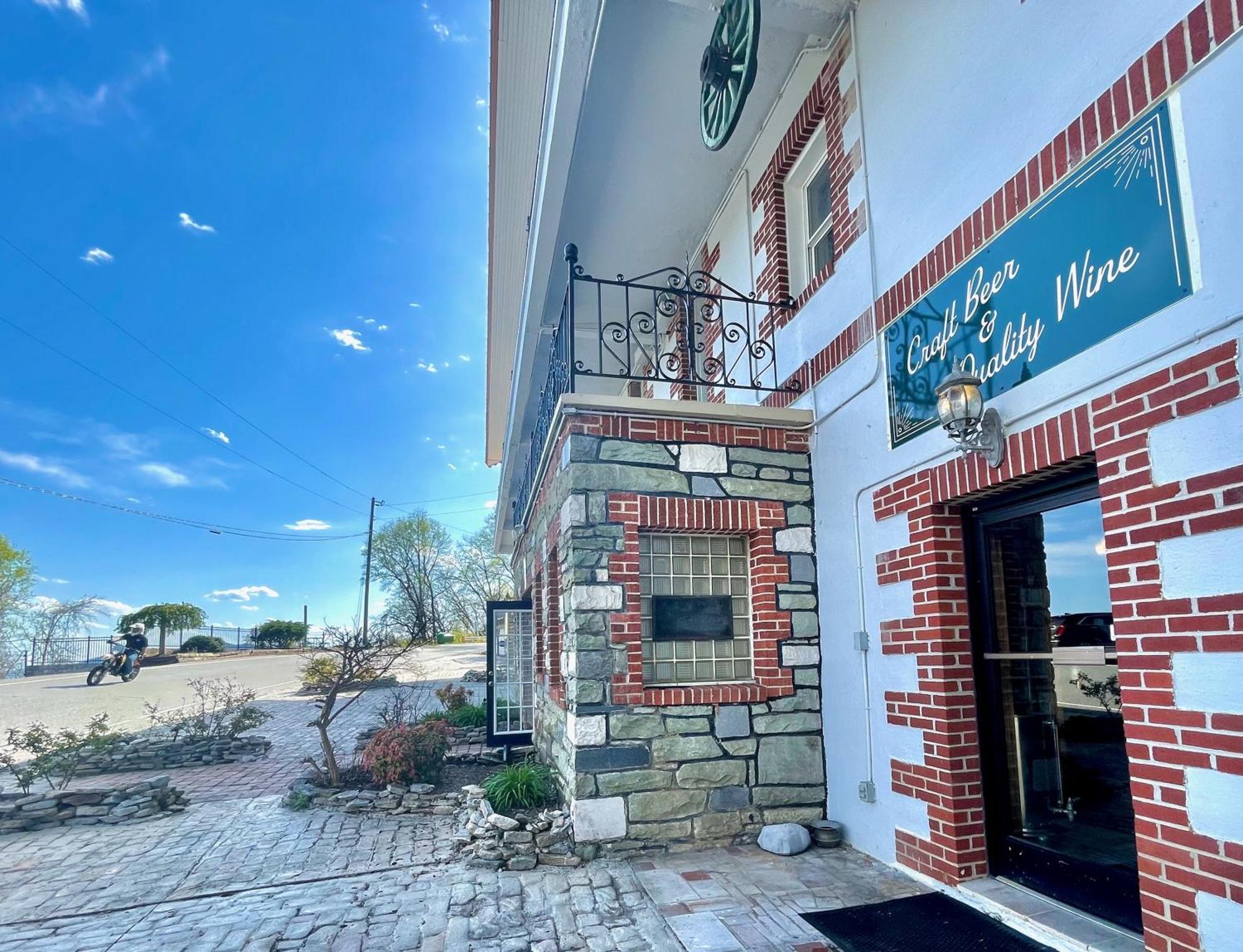 Skyline Village Inn Spruce Pine Екстериор снимка