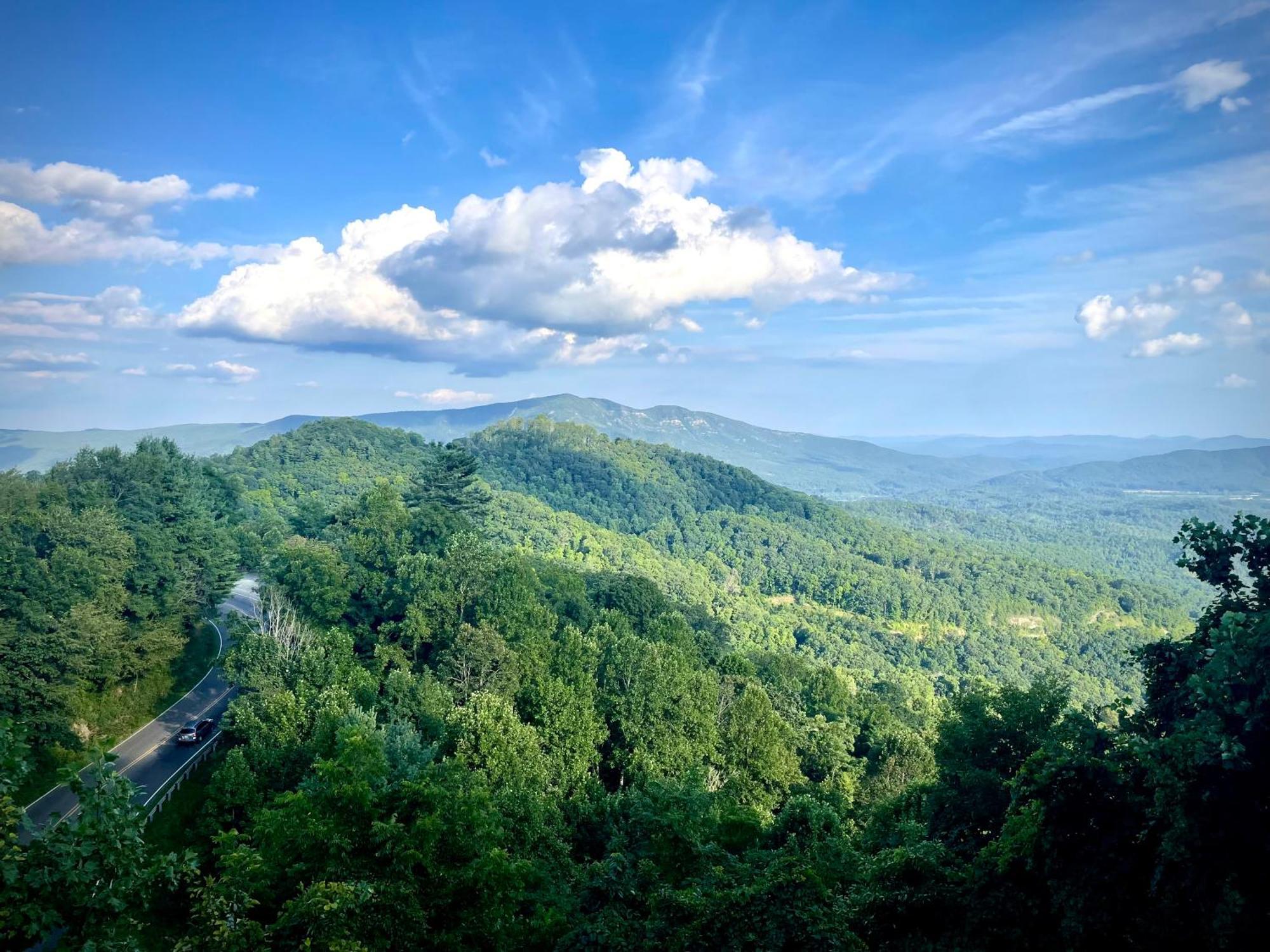 Skyline Village Inn Spruce Pine Екстериор снимка
