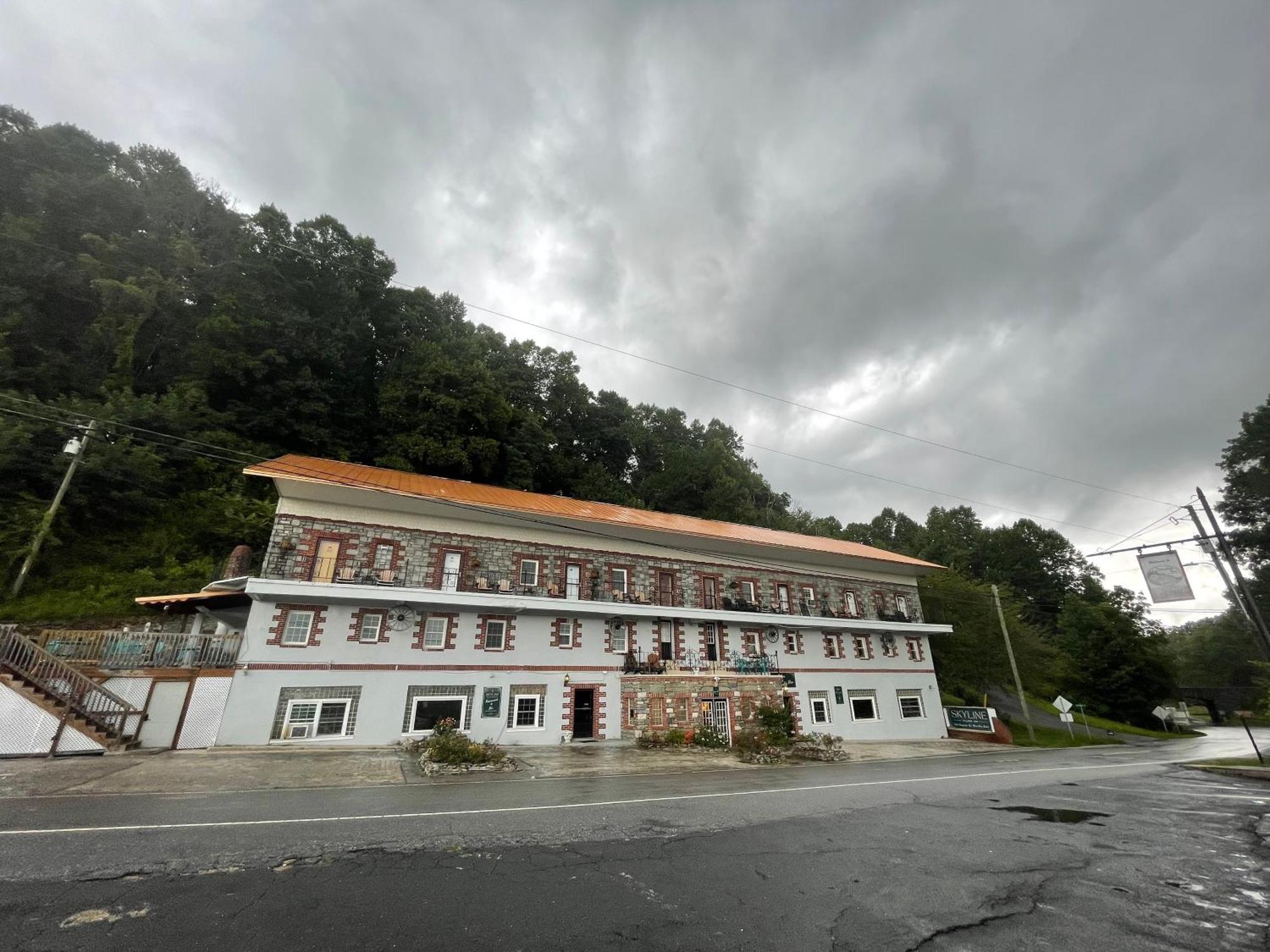 Skyline Village Inn Spruce Pine Екстериор снимка