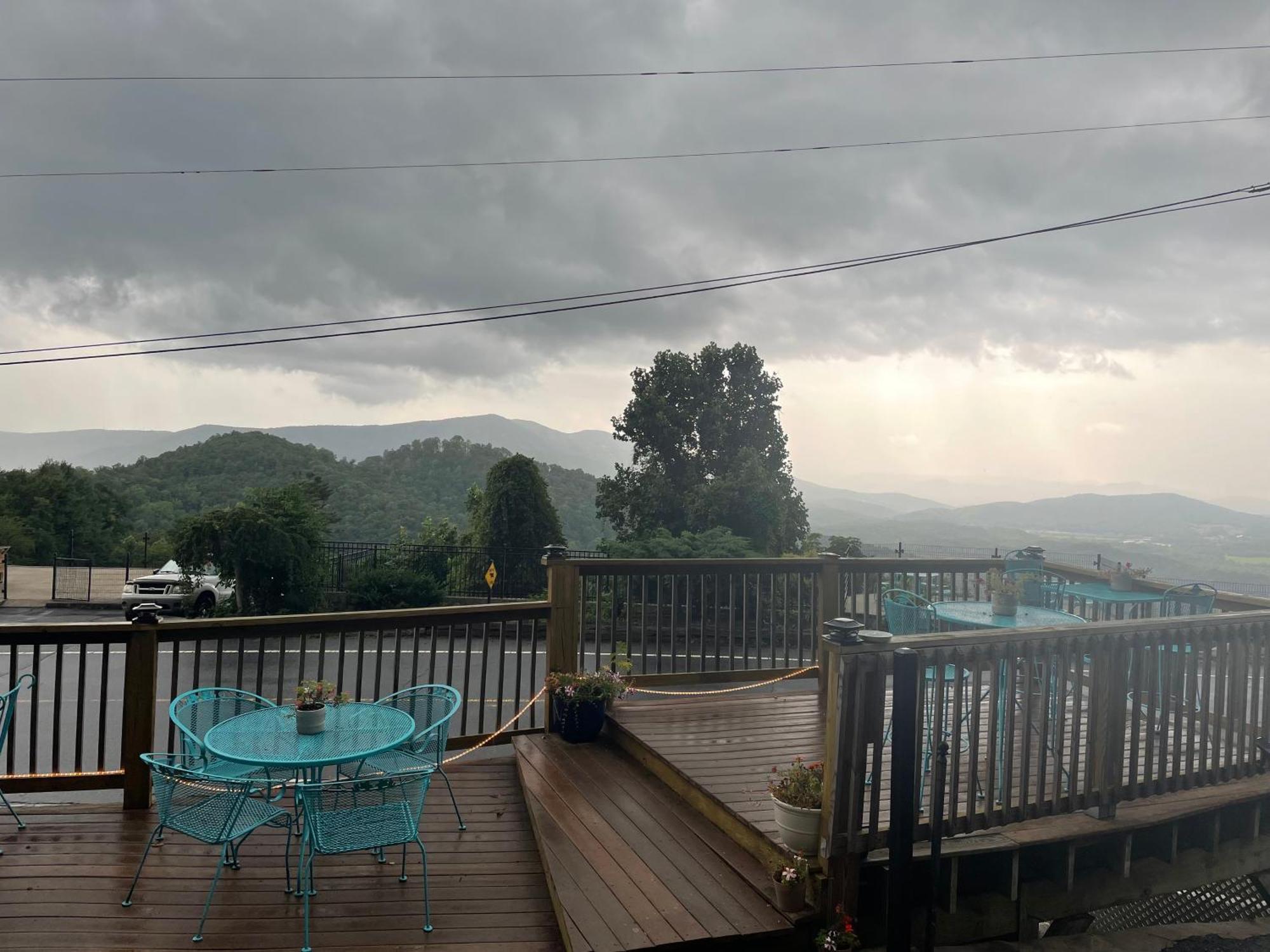 Skyline Village Inn Spruce Pine Екстериор снимка
